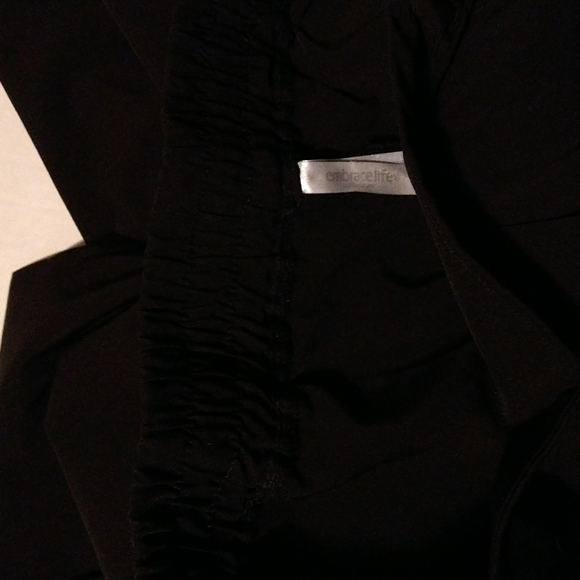 Embrace Life Capri pants - Picture 5 of 6